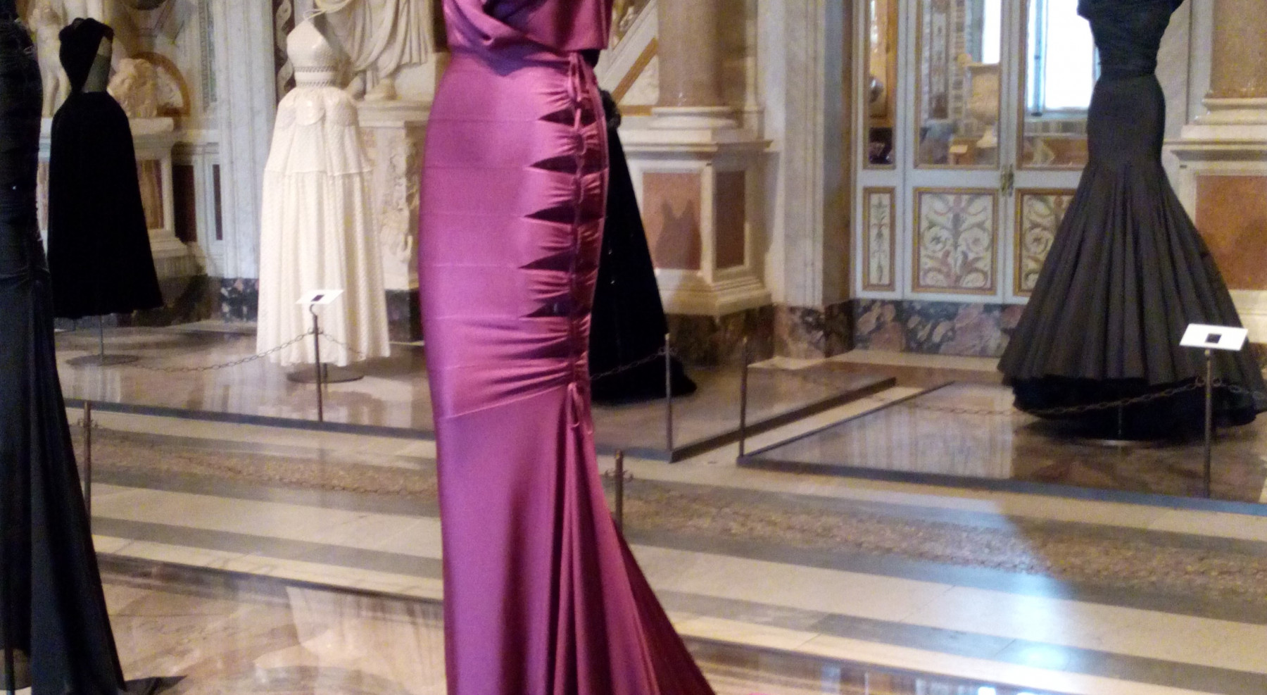 AZZEDINE ALAÏA. COUTURE/SCULPTURE